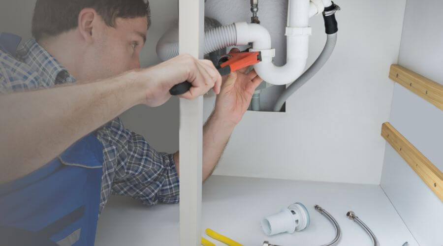 Expert burst pipe repair services in Bogata, TX
